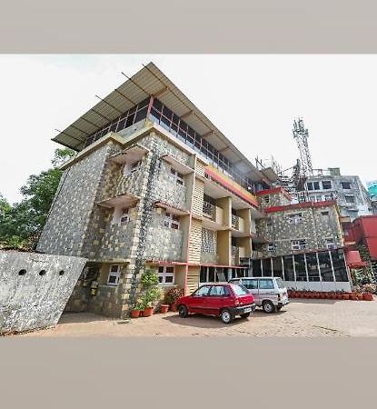 Hotel Caveri Madikeri Eksteriør billede