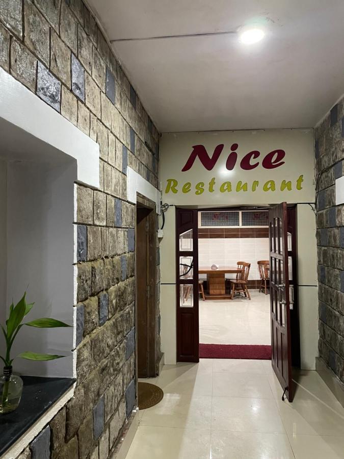 Hotel Caveri Madikeri Eksteriør billede
